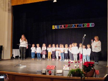 Babica podaj mi roko (5)